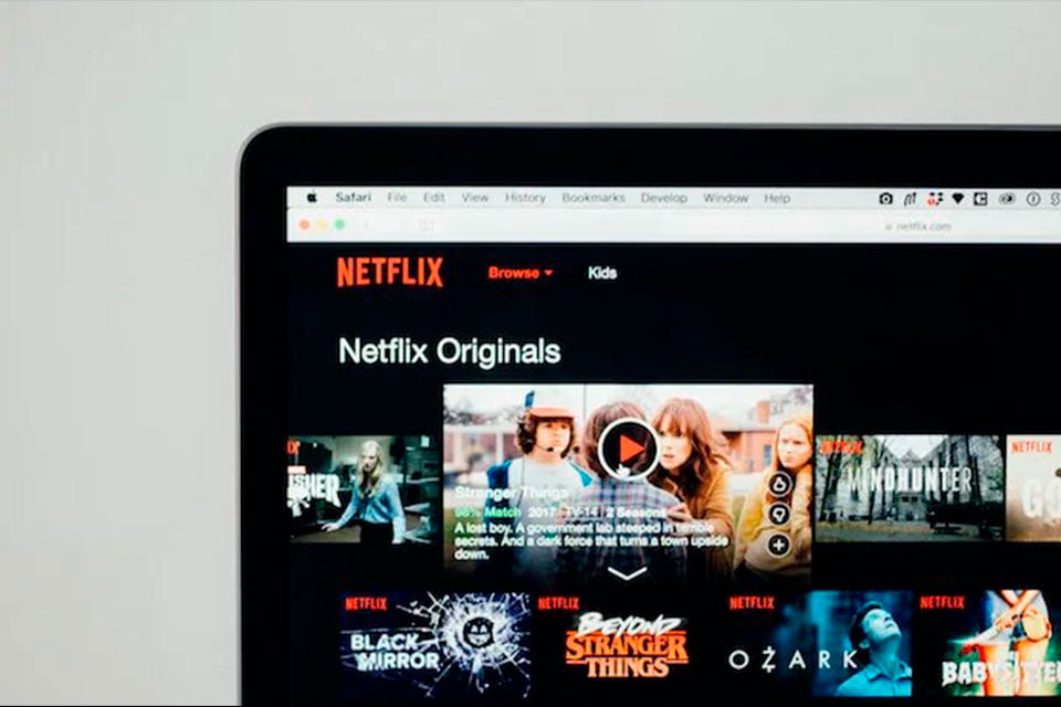 Netflix trabaja en una función para que los usuarios puedan entretenerse y trabajar a la vez